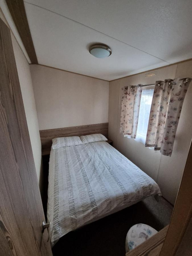 Willow-Static Caravan On Holiday Park Near Margate, Kent Hotel Birchington-on-Sea Exterior foto